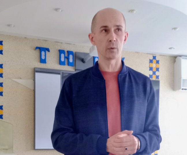 Доповідає Богдан Заблоцький